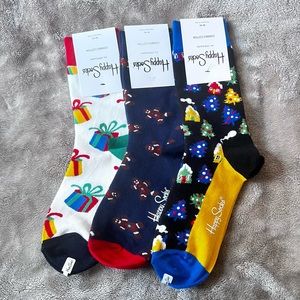 NWT Cotton Christmas Happy Socks